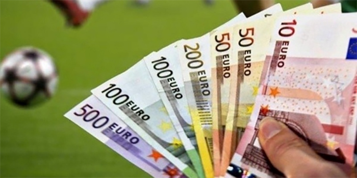 Football match results provide real time